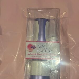 Sephora Plum Beauty Automatic Makeup Brush Cleaner - Purple